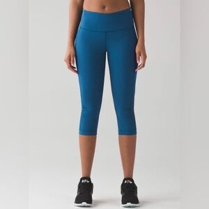 Lululemon Gear Up Crop (17")